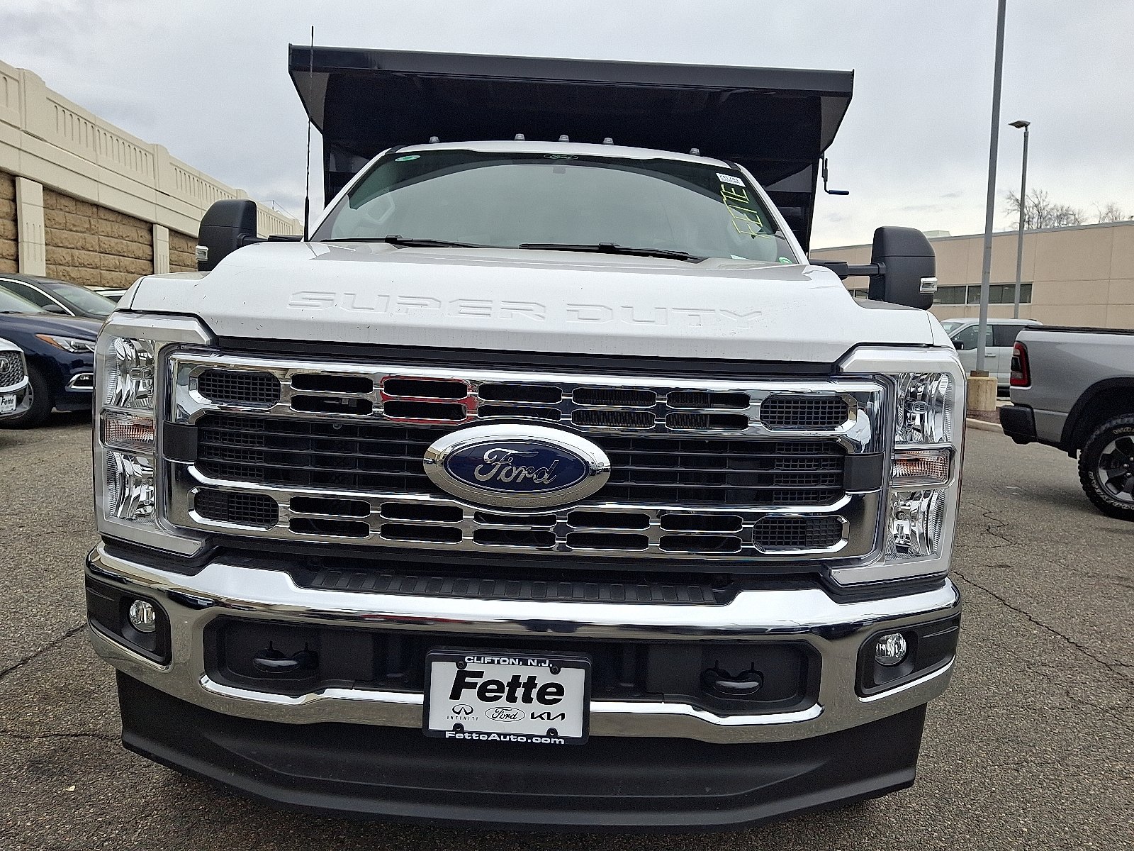 ford f-350 super duty chassis cab 2024 1FDRF3HN5RDA32290 image ford f-350 super duty chassis cab 2024 1FDRF3HN5RDA32290 image